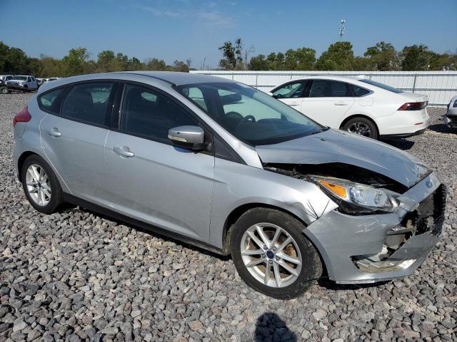 Zdjęcie 4 z aukcji – 2015 FORD FOCUS SE z VIN 1FADP3K21FL262636