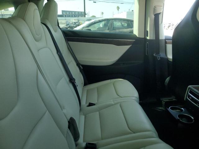 Photo 10 from auction – 2017 TESLA MODEL X with VIN 5YJXCDE21HF068943