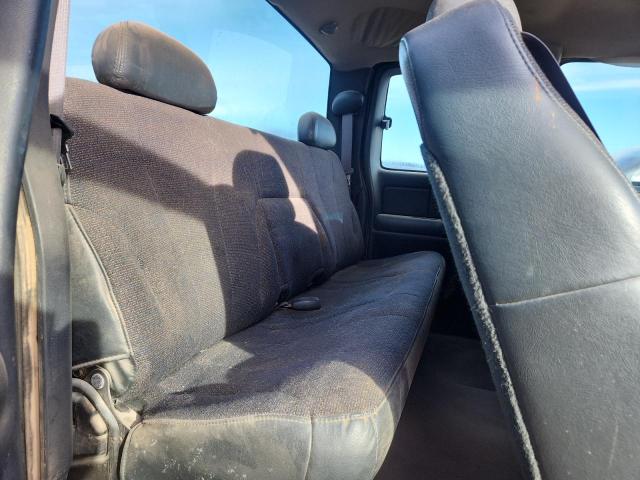 Photo 10 from auction – 2002 CHEVROLET SILVERADO with VIN 2GCEC19V121321215