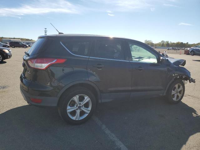 Photo 3 from auction – 2015 FORD ESCAPE SE with VIN 1FMCU9GX5FUB22939