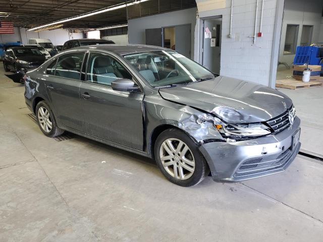 Photo 4 from auction – 2018 VOLKSWAGEN JETTA S with VIN 3VW2B7AJ0JM247680