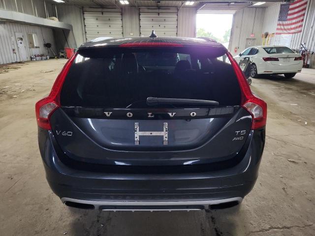 Photo 6 from auction – 2015 VOLVO V60 CROSS with VIN YV4612HK5F1001993