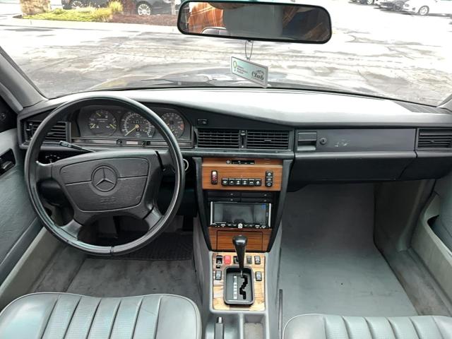 Photo 9 from auction – 1993 MERCEDES-BENZ 190 E 2.6 with VIN WDBDA29D2PG075685