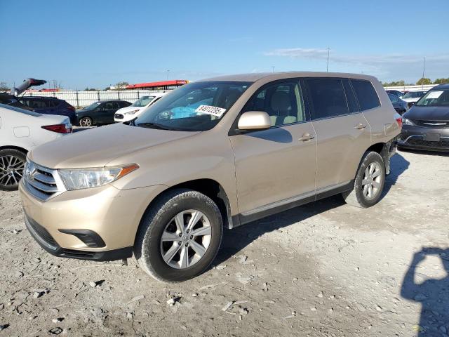 TOYOTA HIGHLANDER BASE 2013 with VIN 5TDBK3EHXDS227783 - Photo from auction