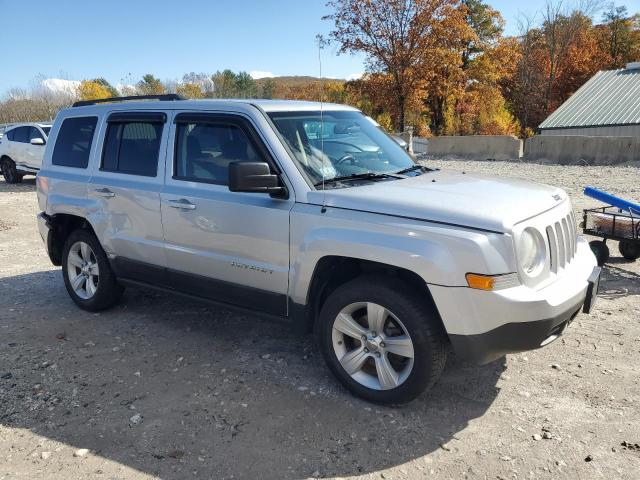 Photo 4 from auction – 2011 JEEP PATRIOT SP with VIN 1J4NF1GB2BD100575