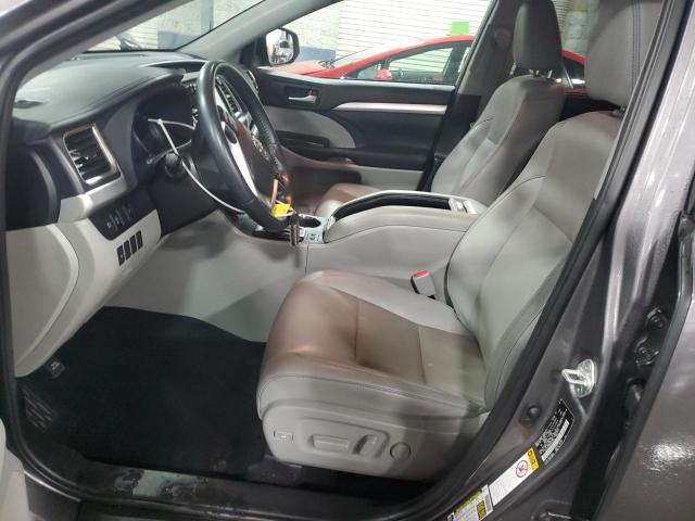 Photo 7 from auction – 2019 TOYOTA HIGHLANDER with VIN 5TDJZRFH4KS712345