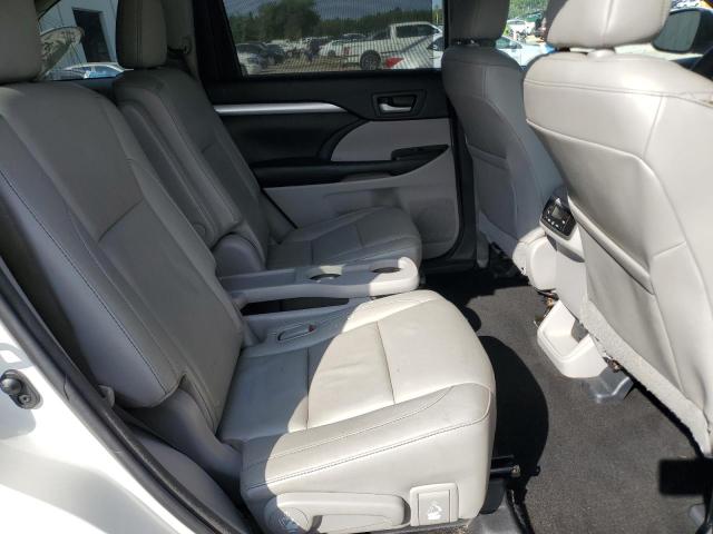 Photo 11 from auction – 2015 TOYOTA HIGHLANDER with VIN 5TDKKRFHXFS048745