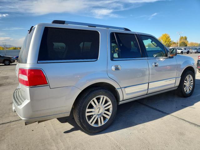 Photo 3 from auction – 2010 LINCOLN NAVIGATOR with VIN 5LMJJ2J51AEJ06851