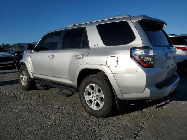 Photo 2 from auction – 2018 TOYOTA 4RUNNER SR with VIN JTEZU5JR8J5190734