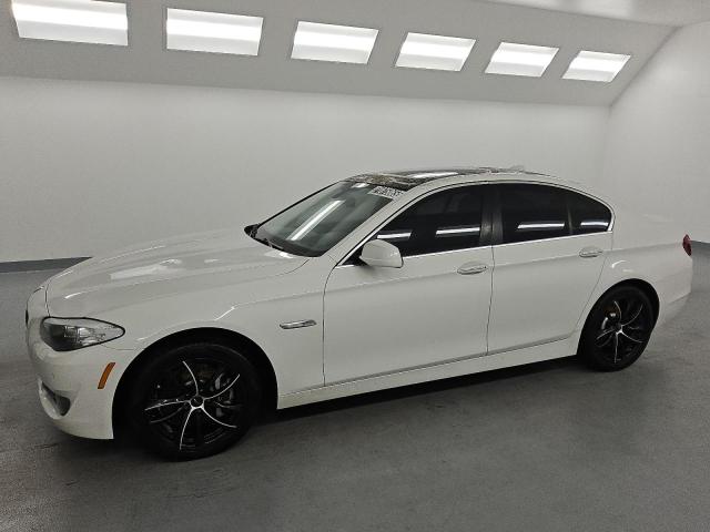 BMW 535 XI 2013 with VIN WBAFU7C56DDU69667 - Photo from auction