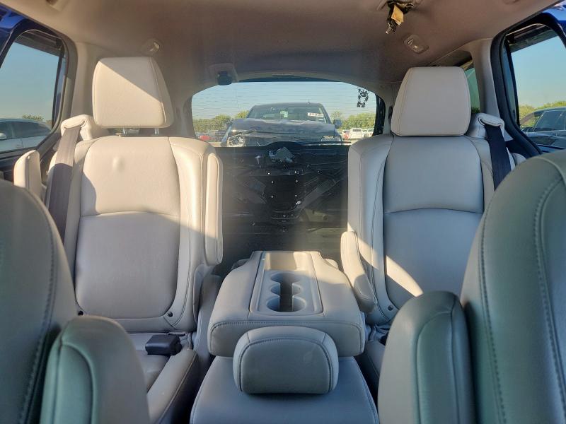 Photo 10 from auction – 2019 HOND ODYSSEY EXL with VIN 5FNRL6H75KB136180