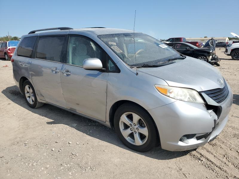 Photo 4 from auction – 2012 TOYOTA SIENNA LE with VIN 5TDKK3DC1CS276911