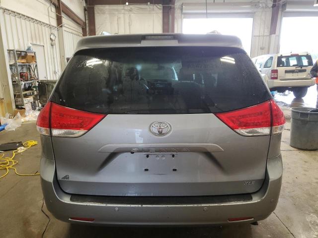 Photo 6 from auction – 2011 TOYOTA SIENNA XLE with VIN 5TDYK3DC9BS101542