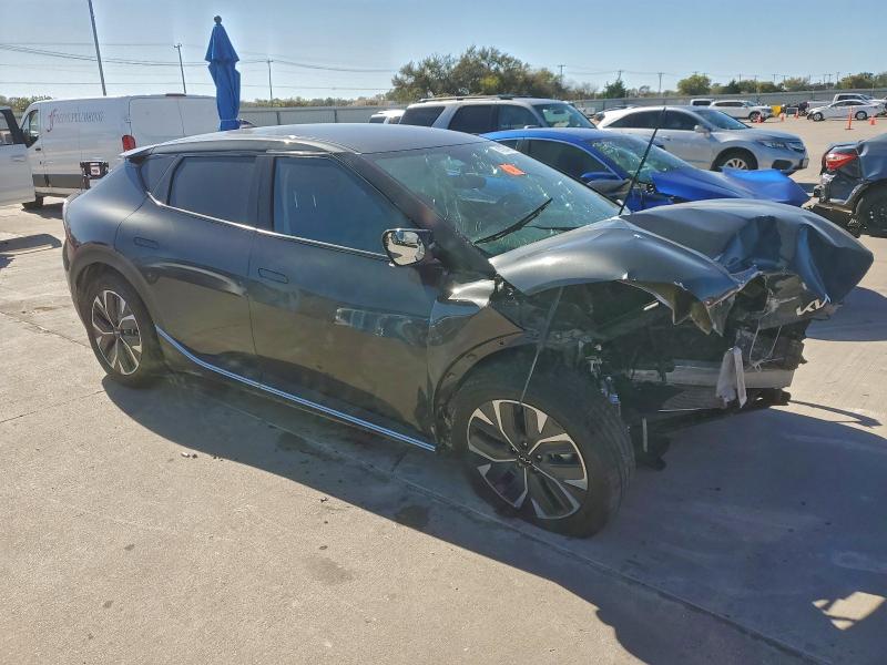 Foto 4 de la subasta – 2024 KIA EV6 LIGHT con VIN KNDC3DLC7R5196519