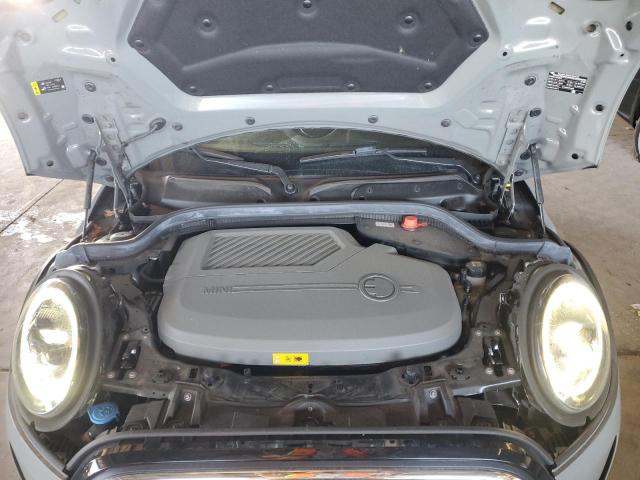 Photo 11 from auction – 2022 MINI COOPER SE with VIN WMW13DJ08N2R39844