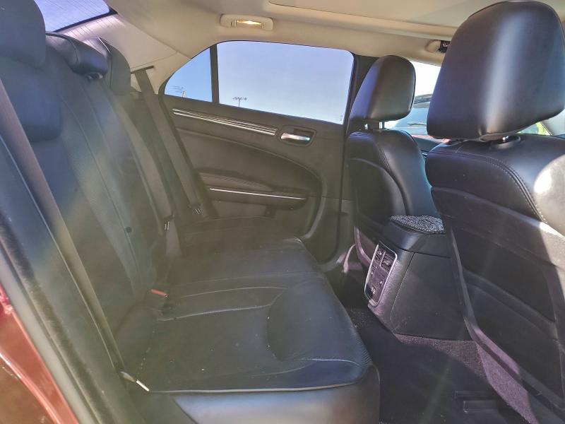 Photo 10 from auction – 2019 CHRYSLER 300 LIMITE with VIN 2C3CCAEG2KH634252
