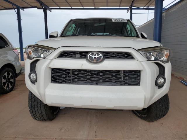Photo 5 from auction – 2017 TOYOTA 4RUNNER SR with VIN JTEBU5JR4H5469061