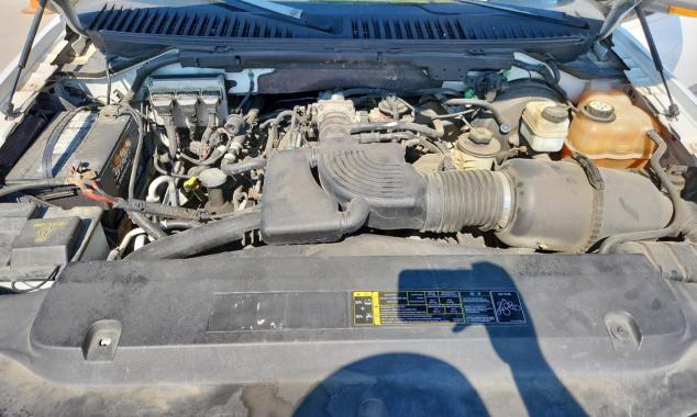 Photo 11 from auction – 2004 FORD EXPEDITION with VIN 1FMPU17L74LA78025