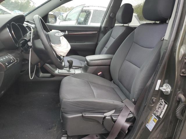 Photo 7 from auction – 2013 KIA SORENTO LX with VIN 5XYKTCA69DG331342