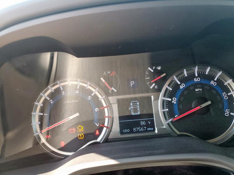 Photo 9 from auction – 2018 TOYOTA 4RUNNER SR with VIN JTEZU5JRXJ5174017
