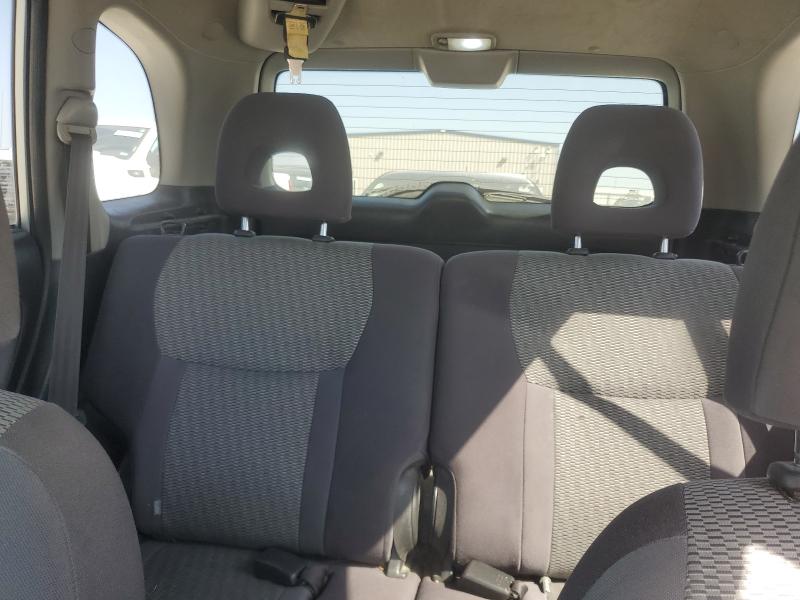 Photo 10 from auction – 2004 TOYOTA RAV4 with VIN JTEGD20V840012117