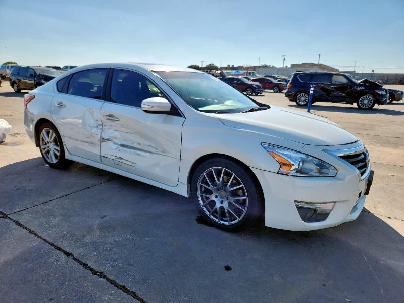 Photo 4 from auction – 2013 NISSAN ALTIMA 3.5 with VIN 1N4BL3AP8DC288034
