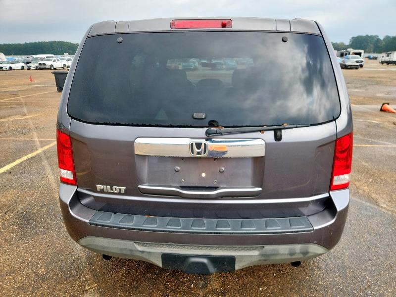 Photo 6 from auction – 2015 HONDA PILOT LX with VIN 5FNYF3H29FB029578