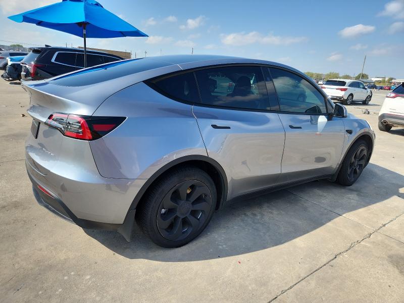 Foto 3 de la subasta – 2024 TESLA MODEL Y con VIN 7SAYGDEE1RA288457
