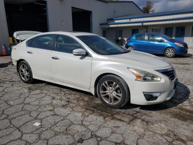 Photo 4 from auction – 2015 NISSAN ALTIMA 2.5 with VIN 1N4AL3AP4FC161750
