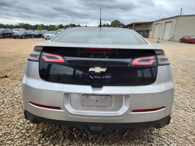 Photo 6 from auction – 2011 CHEVROLET VOLT with VIN 1G1RC6E42BU103129