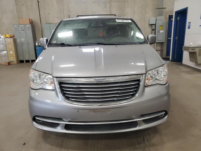 Photo 5 from auction – 2015 CHRYSLER TOWN & COU with VIN 2C4RC1BG6FR537811