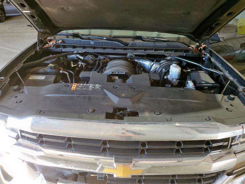 Photo 11 from auction – 2018 CHEVROLET SILVERADO with VIN 3GCUKREC6JG377898