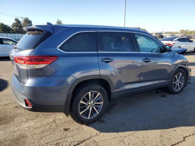 Photo 3 from auction – 2017 TOYOTA HIGHLANDER with VIN 5TDJZRFH6HS440003