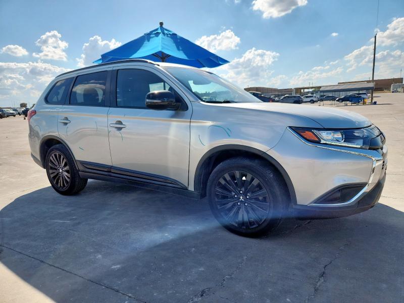 Photo 4 from auction – 2020 MITSUBISHI OUTLANDER with VIN JA4AD3A31LZ040732