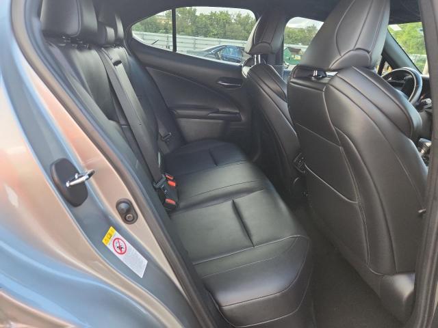 Photo 10 from auction – 2019 LEXUS UX 200 with VIN JTHY3JBH3K2006397