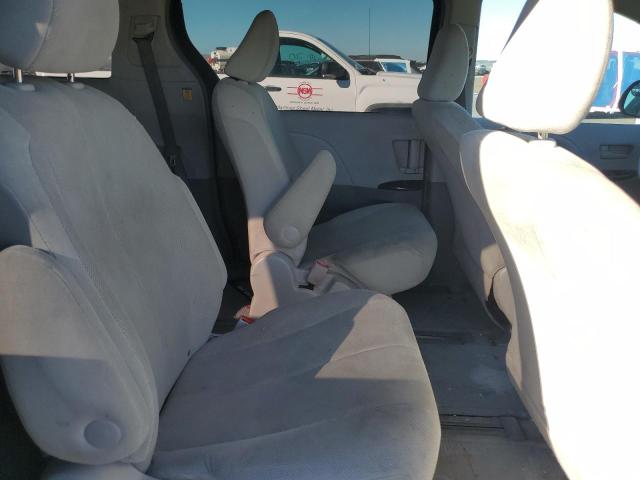 Photo 11 from auction – 2011 TOYOTA SIENNA BAS with VIN 5TDKA3DC1BS008054