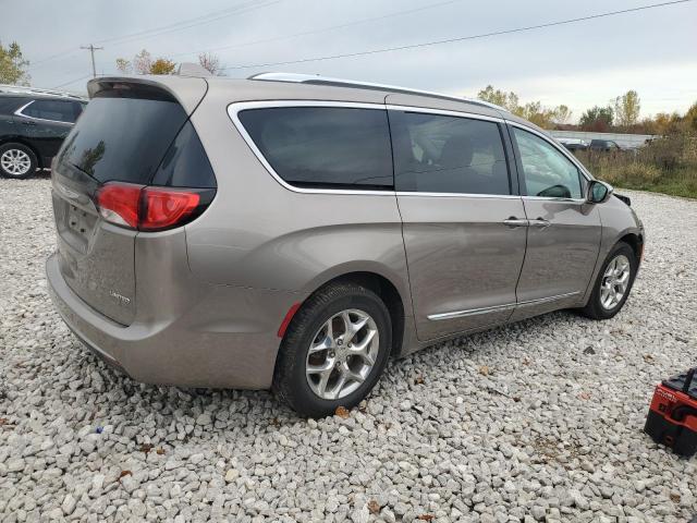 Photo 3 from auction – 2017 CHRYSLER PACIFICA L with VIN 2C4RC1GG5HR592603