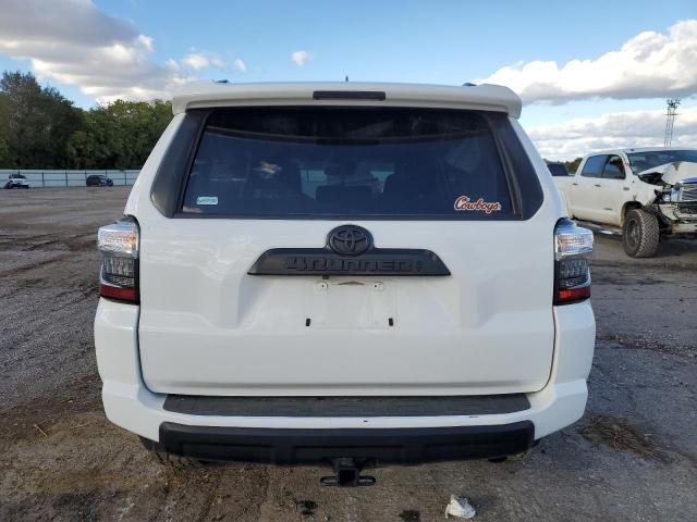 Photo 6 from auction – 2020 TOYOTA 4RUNNER SR with VIN JTEBU5JR3L5771031