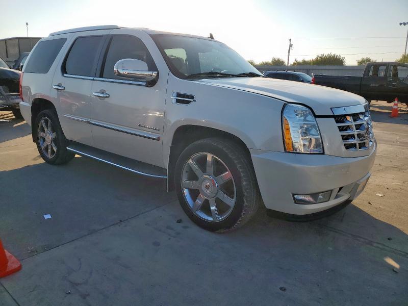 Photo 4 from auction – 2011 CADILLAC ESCALADE L with VIN 1GYS4BEF5BR148756