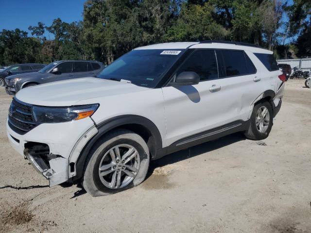 FORD EXPLORER XLT 2022 with VIN 1FMSK8DH2NGA51365 - Photo from auction