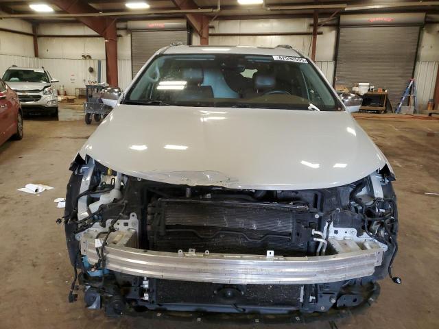 Photo 5 from auction – 2017 CHRYSLER PACIFICA L with VIN 2C4RC1GG2HR764196