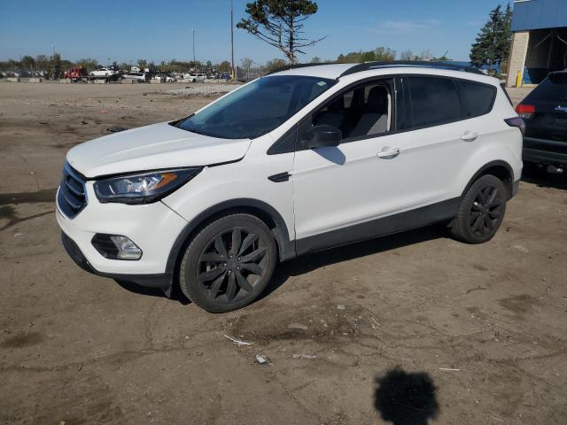 FORD ESCAPE SE 2018 with VIN 1FMCU9GD8JUC47691 - Photo from auction