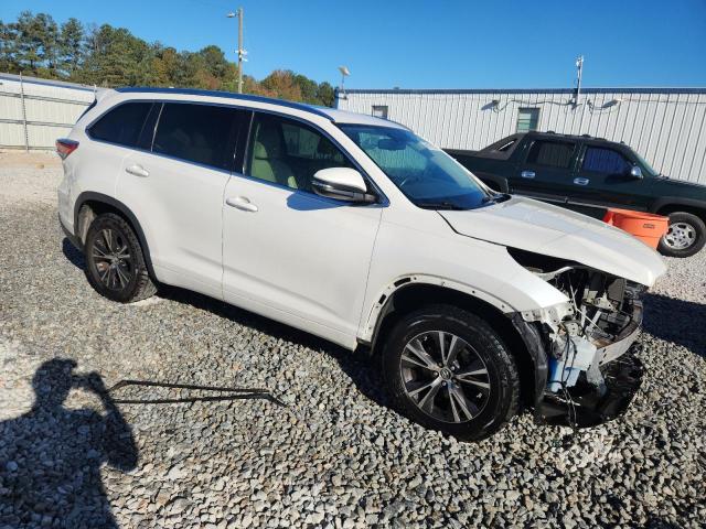Photo 4 from auction – 2016 TOYOTA HIGHLANDER with VIN 5TDKKRFHXGS139922