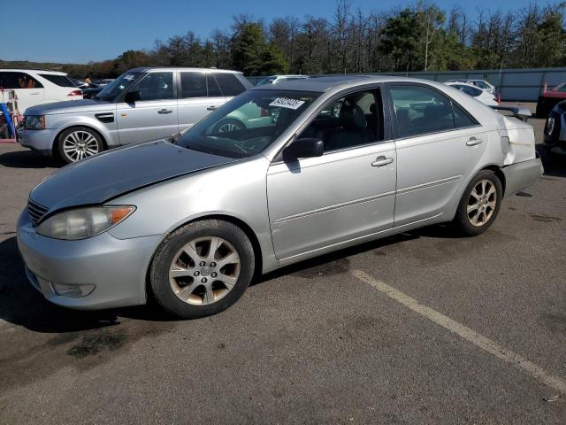 TOYOTA CAMRY LE 2005 with VIN 4T1BF30K05U595874 - Photo from auction