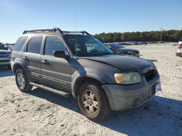 Photo 4 from auction – 2005 FORD ESCAPE XLT with VIN 1FMYU03165KA28257