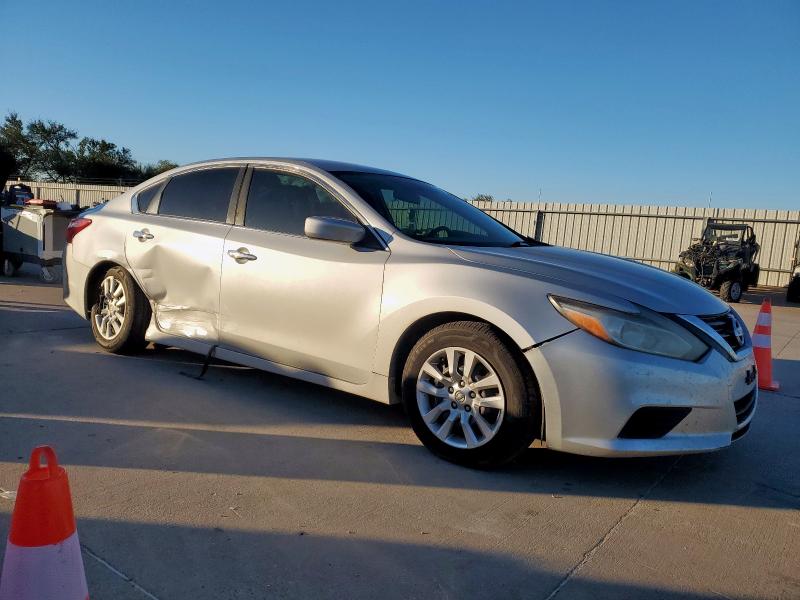 Photo 4 from auction – 2016 NISSAN ALTIMA with VIN 1N4AL3AP6GN344623