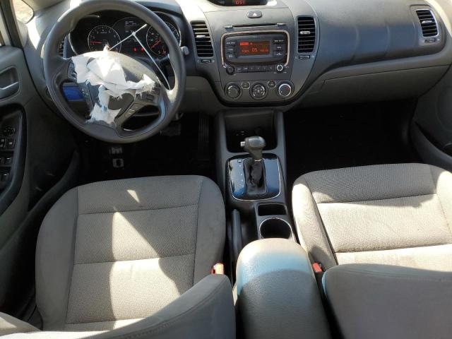 Photo 8 from auction – 2017 KIA FORTE LX with VIN 3KPFK4A79HE081915