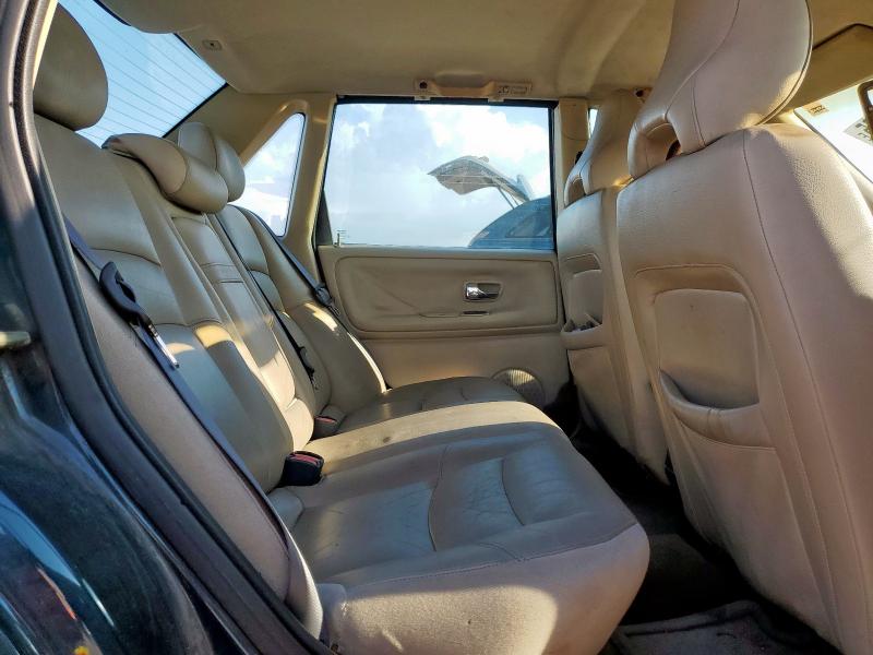 Photo 10 from auction – 1999 VOLVO S70 with VIN YV1LS55A9X2621154
