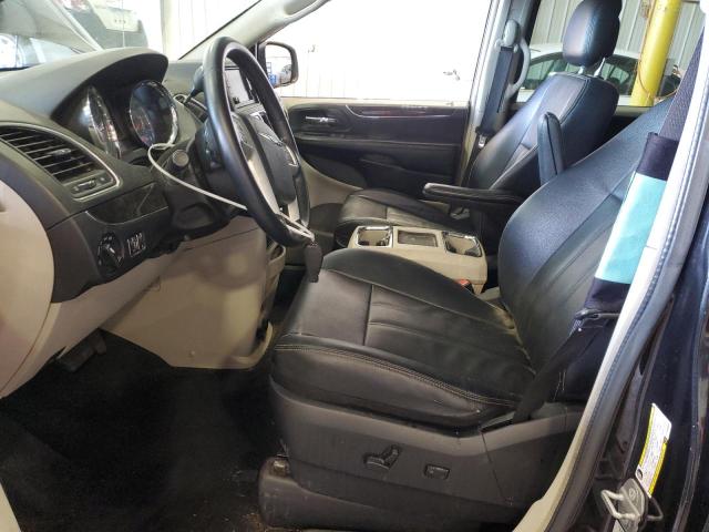 Photo 7 from auction – 2015 CHRYSLER TOWN & COU with VIN 2C4RC1BGXFR588308