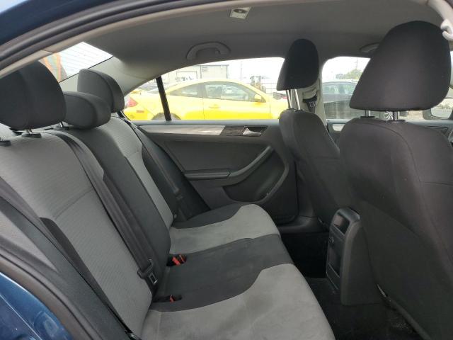 Photo 10 from auction – 2017 VOLKSWAGEN JETTA S with VIN 3VW2B7AJ4HM310080